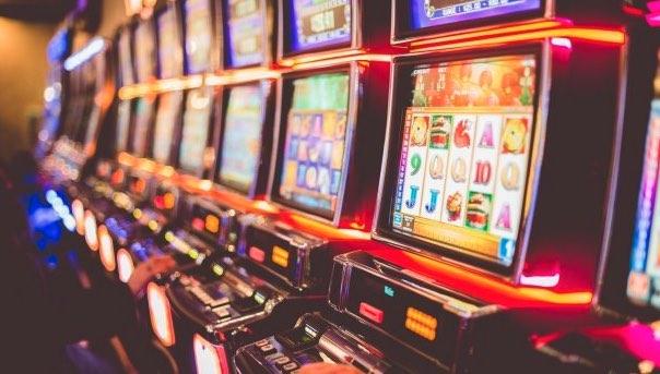 Cách đánh bài tiến lên miền trung hiệu quả và mẹo chơi bài tiến lên miền trung dành cho người mới
